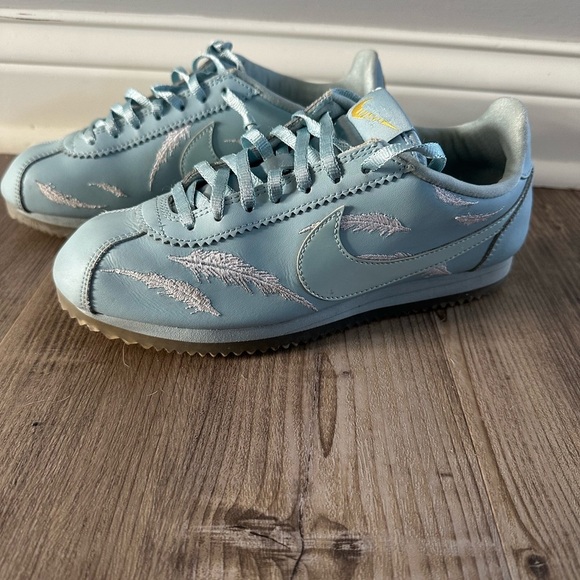 Nike coretz goddess of victory feather shoes size 8 - Picture 3 of 4